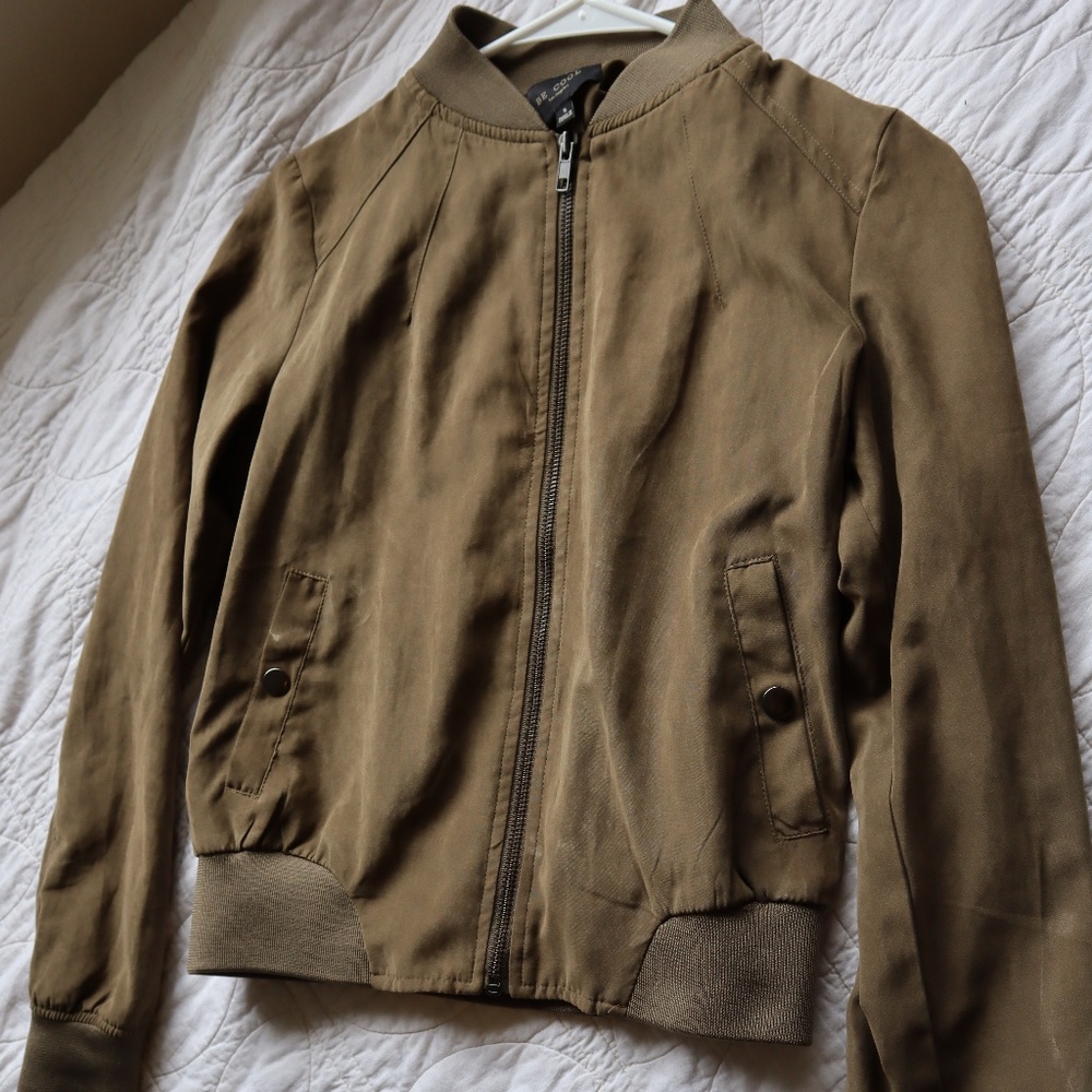 fitted bomber olive/brown jacket